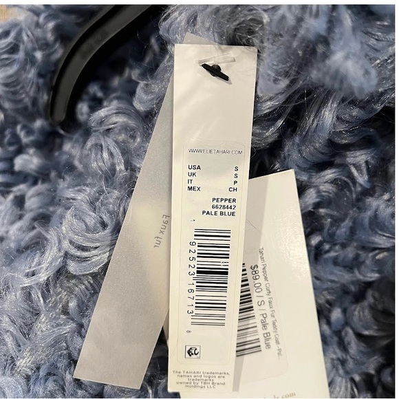 Tahari Pepper Model Pale Blue Curly Faux Fur Teddy Jacket. - Picture 4 of 4